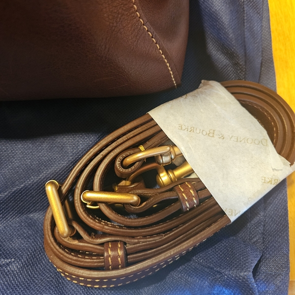 Vintage Dooney & Bourke Tan Leather Satchel - Picture 10 of 15